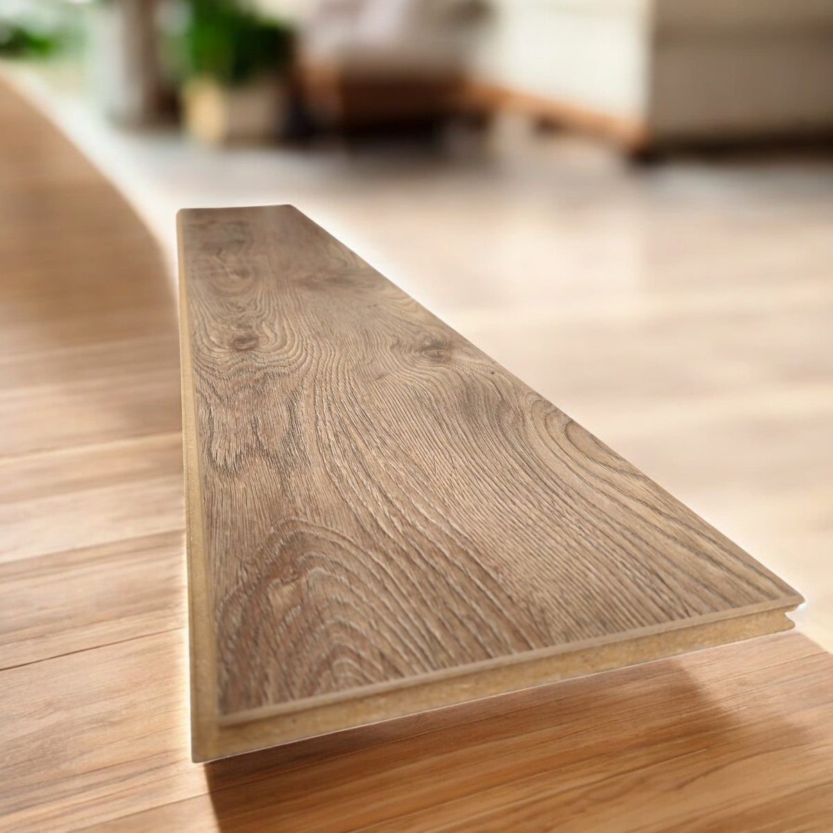 Luxury Atlas Dark Oak 8mm Laminate Flooring - 1.83m2 Pack